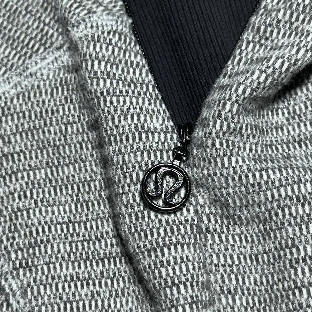 Lululemon Base‎ Runner 1/2 Zip Size 2 Performance Rulu Fabric Mini Check Heather